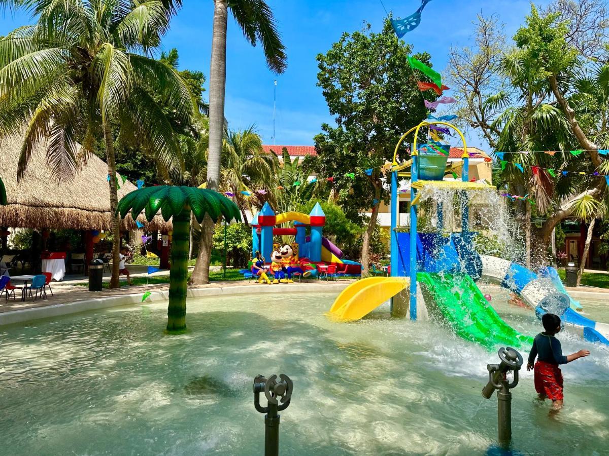 Hotel Plaza Caribe Канкун Екстериор снимка