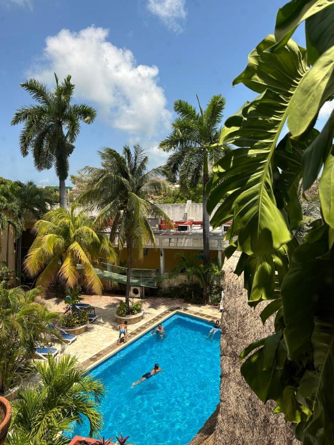 Hotel Plaza Caribe Канкун Екстериор снимка