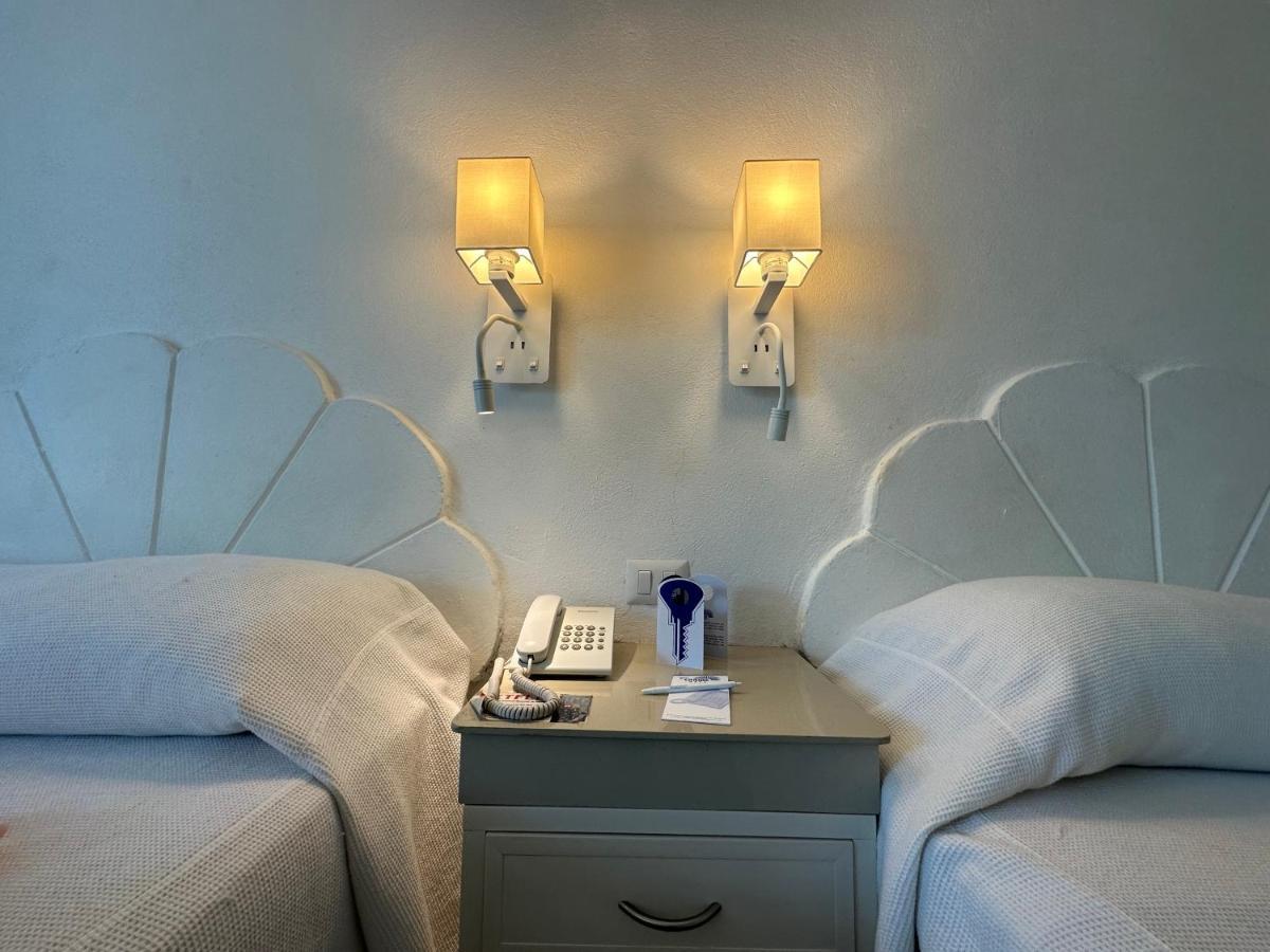 Hotel Plaza Caribe Канкун Екстериор снимка
