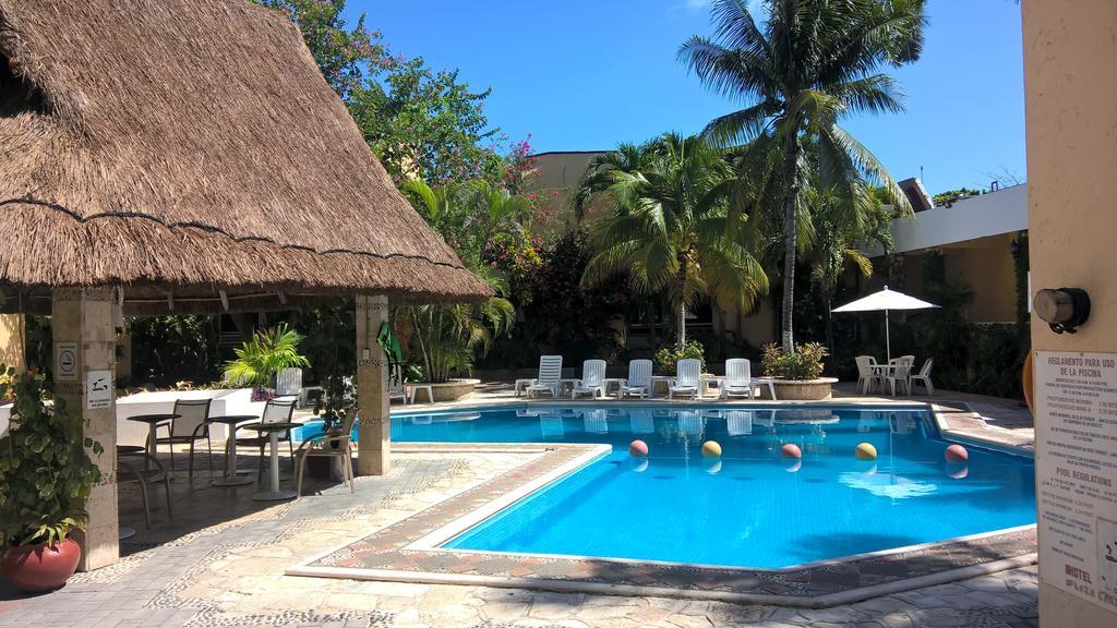 Hotel Plaza Caribe Канкун Екстериор снимка