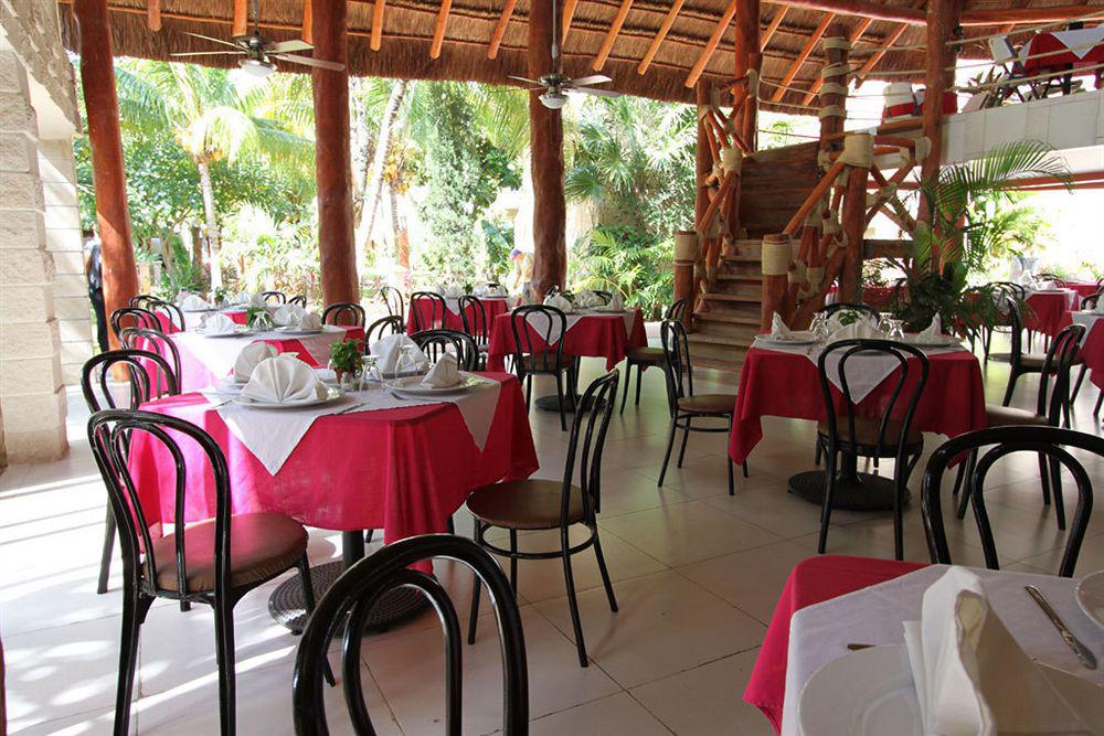 Hotel Plaza Caribe Канкун Екстериор снимка